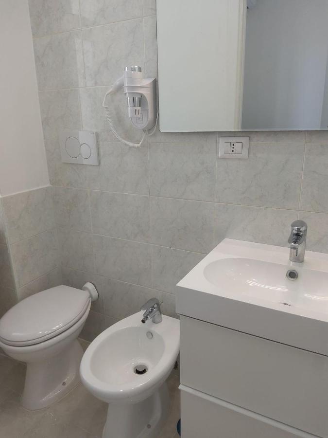 Mare Luna Apartment Bari Ngoại thất bức ảnh